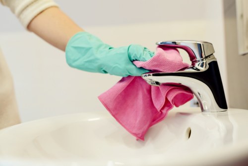 Chelsea carpet cleaners removing stains and refreshing carpet fibres